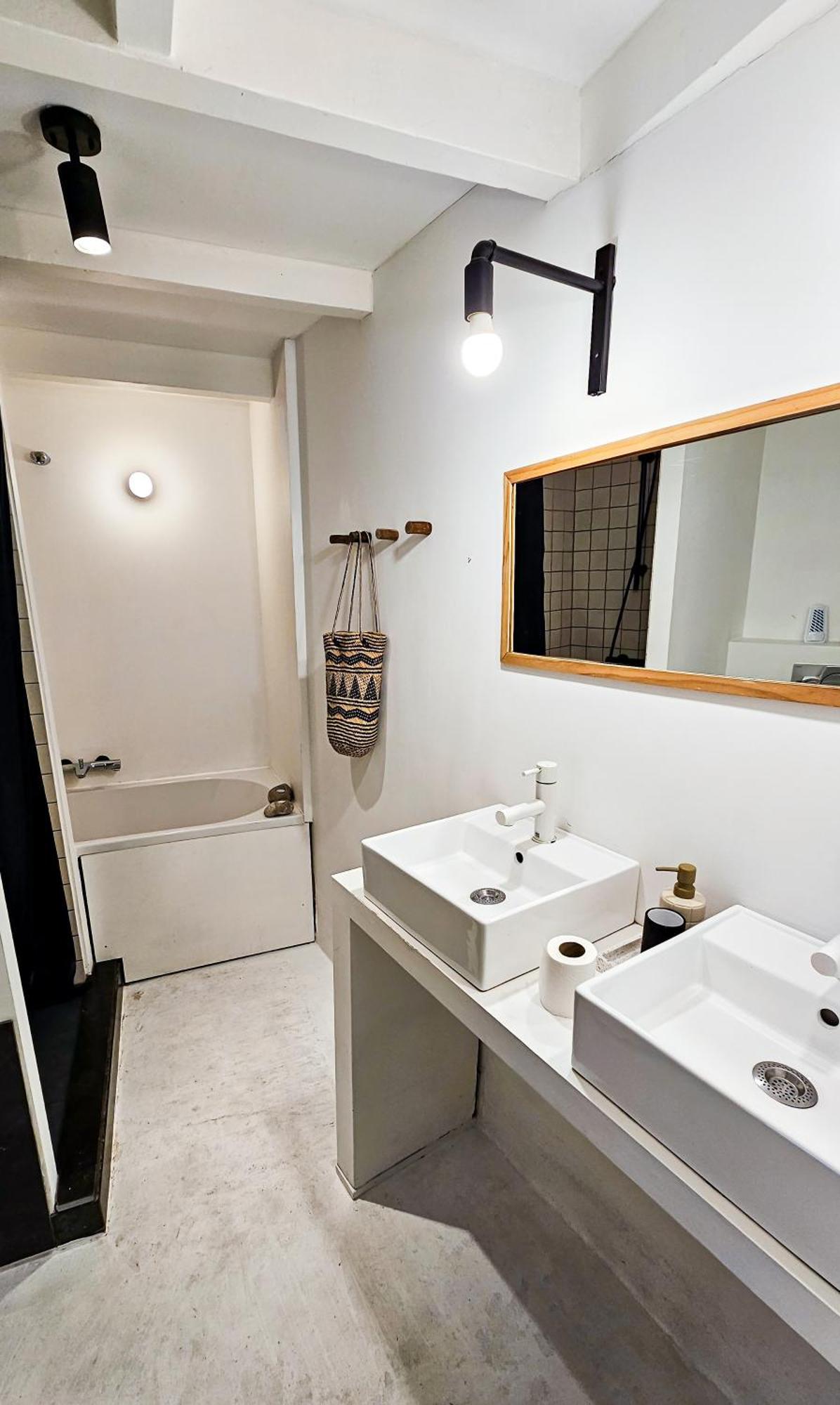 The White Wilde - Studio In A Historic Canalhouse From 1799 อัมสเตอร์ดัม ภายนอก รูปภาพ